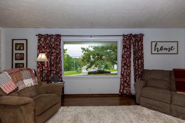 1104 Cedar Avenue, Cabool, MO 65689