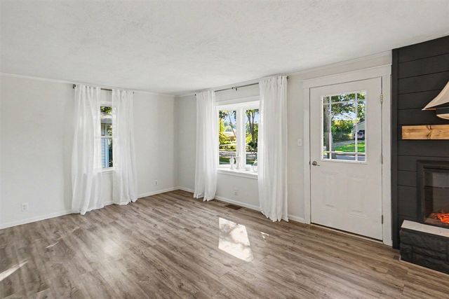 809 River Street, Spring Lake, MI 49456