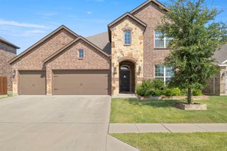 2816 Half Moon Road, Aubrey, TX 76227