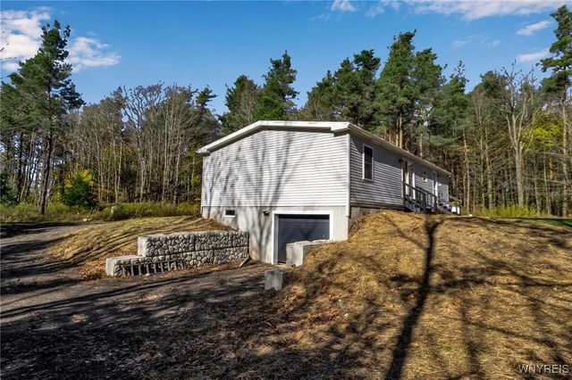 7784 Irish Hill Road, Ellicottville, NY 14171