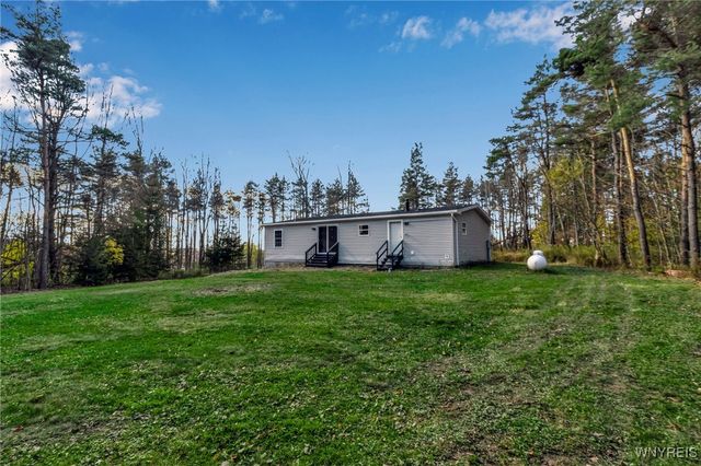 7784 Irish Hill Road, Ellicottville, NY 14171