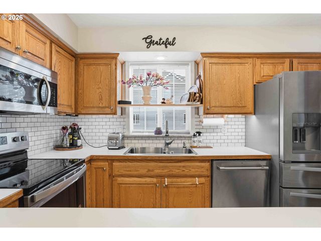 2760 E MCLOUGHLIN Blvd, Vancouver, WA 98661