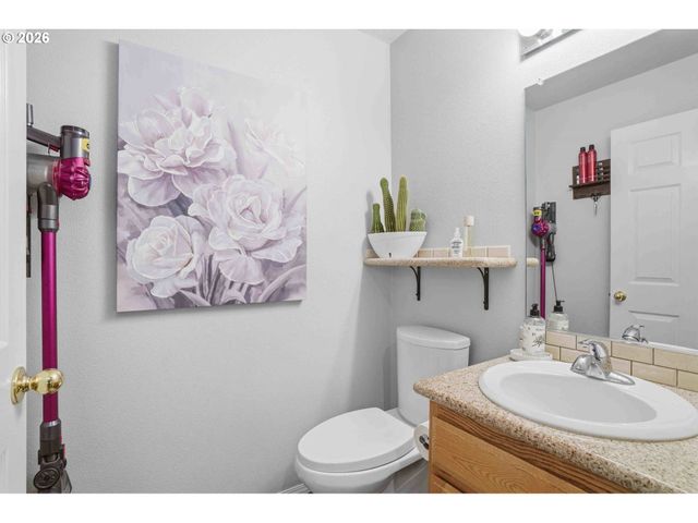 2760 E MCLOUGHLIN Blvd, Vancouver, WA 98661