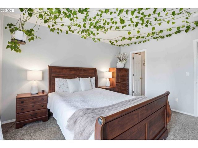 2760 E MCLOUGHLIN Blvd, Vancouver, WA 98661