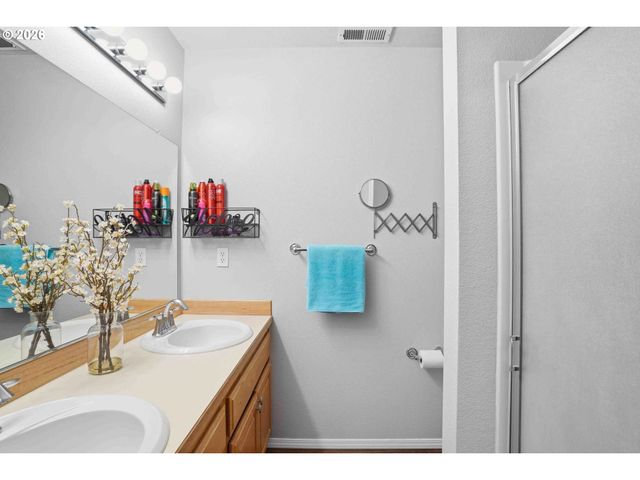 2760 E MCLOUGHLIN Blvd, Vancouver, WA 98661