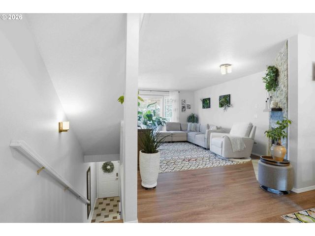 2760 E MCLOUGHLIN Blvd, Vancouver, WA 98661