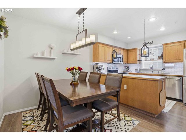 2760 E MCLOUGHLIN Blvd, Vancouver, WA 98661