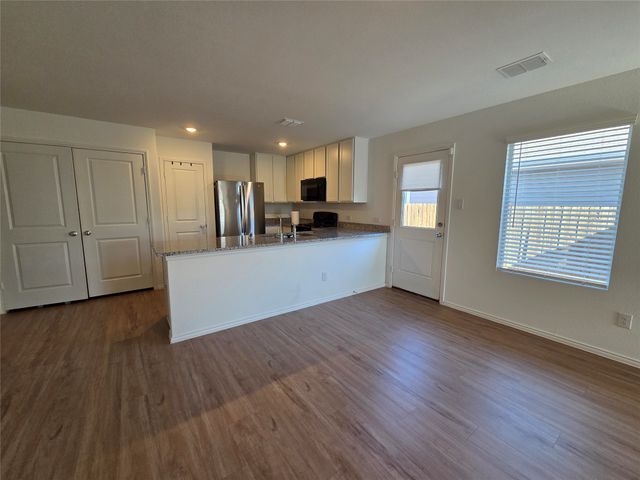 1001 Mountain Laurel Road, Princeton, TX 75407