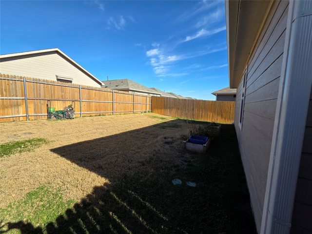 1001 Mountain Laurel Road, Princeton, TX 75407