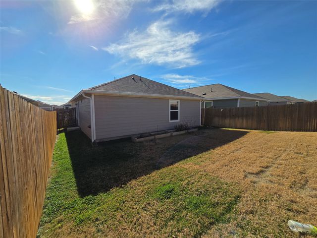 1001 Mountain Laurel Road, Princeton, TX 75407