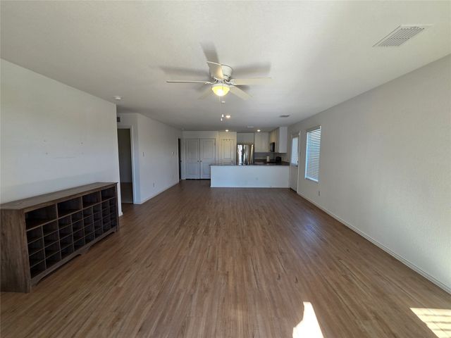 1001 Mountain Laurel Road, Princeton, TX 75407