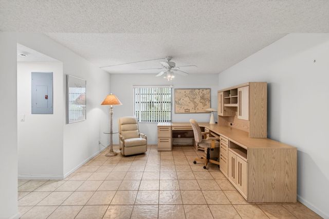 5851 Parkwalk Drive, Boynton Beach, FL 33472