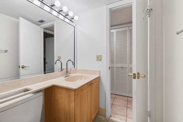 5851 Parkwalk Drive, Boynton Beach, FL 33472