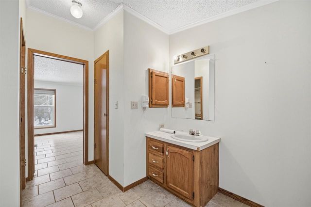 7707 QUIGLEY ROAD, Omro, WI 54963