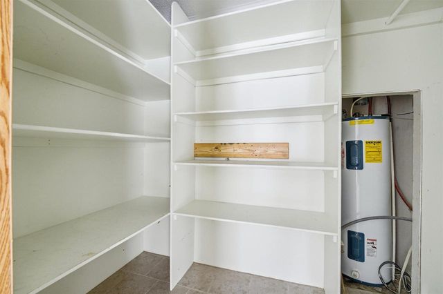 7707 QUIGLEY ROAD, Omro, WI 54963