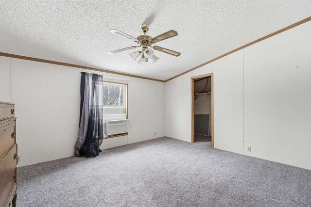 7707 QUIGLEY ROAD, Omro, WI 54963