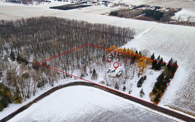 7707 QUIGLEY ROAD, Omro, WI 54963