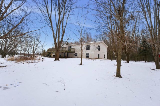 7707 QUIGLEY ROAD, Omro, WI 54963