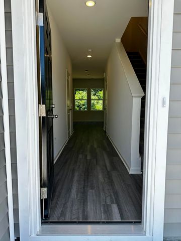 8867 Salamander Road 33, North Charleston, SC 29406
