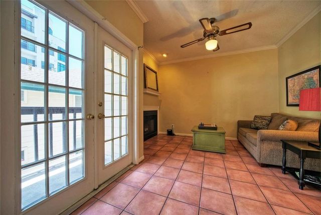 711 W 21st ST 205, Austin, TX 78705