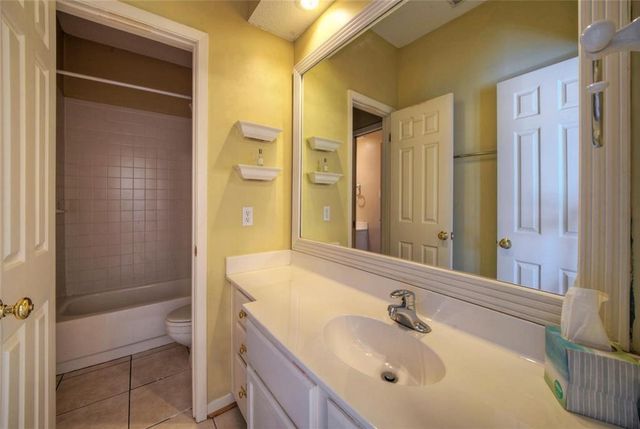 711 W 21st ST 205, Austin, TX 78705