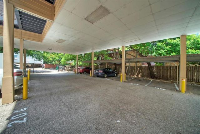 711 W 21st ST 205, Austin, TX 78705