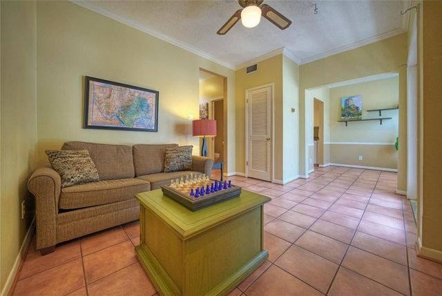 711 W 21st ST 205, Austin, TX 78705