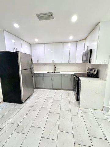 4655 SW 33rd Avenue 2b, Fort Lauderdale, FL 33312