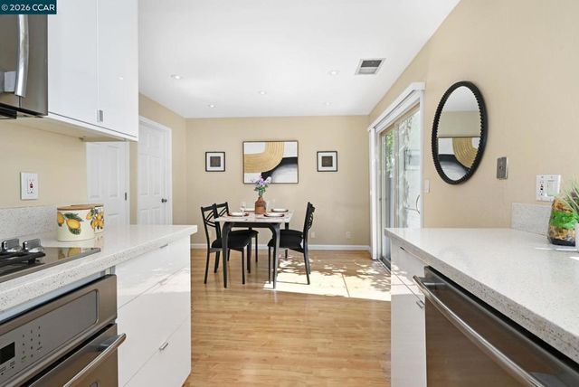 1889 Countrywood Ct, Walnut Creek, CA 94598