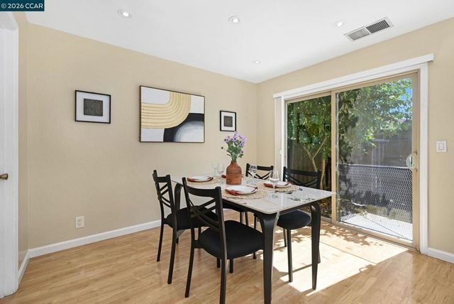 1889 Countrywood Ct, Walnut Creek, CA 94598