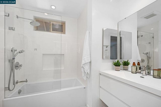 1889 Countrywood Ct, Walnut Creek, CA 94598