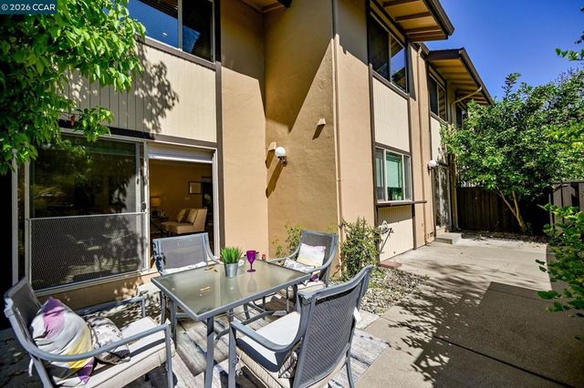 1889 Countrywood Ct, Walnut Creek, CA 94598