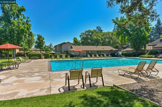 1889 Countrywood Ct, Walnut Creek, CA 94598