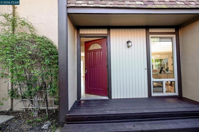 1889 Countrywood Ct, Walnut Creek, CA 94598