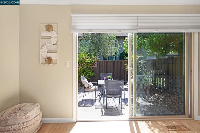 1889 Countrywood Ct, Walnut Creek, CA 94598