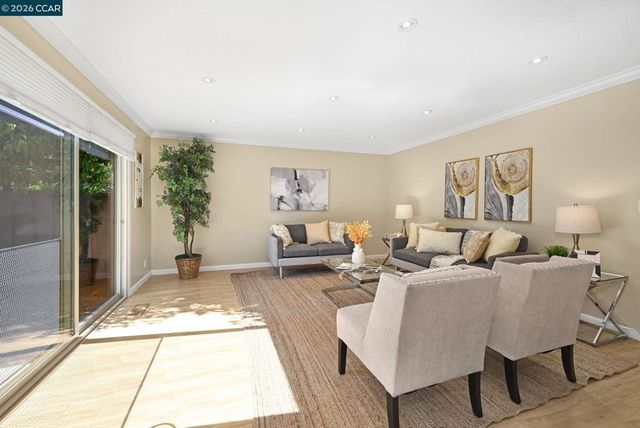 1889 Countrywood Ct, Walnut Creek, CA 94598