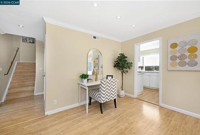 1889 Countrywood Ct, Walnut Creek, CA 94598