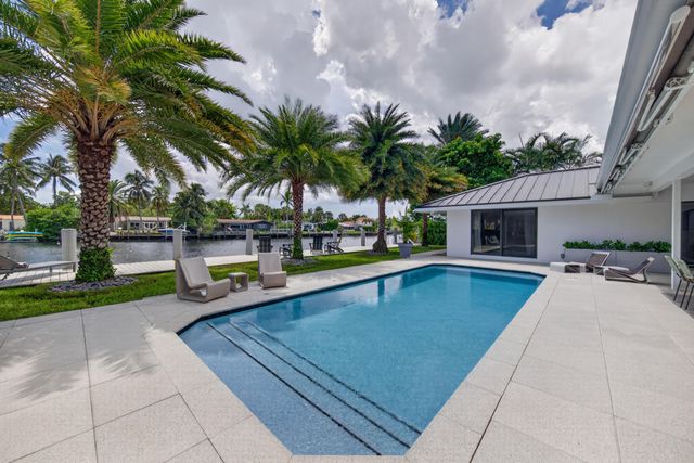 2118 NE 15TH Terrace, Wilton Manors, FL 33305