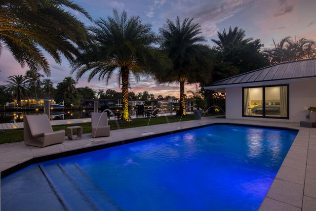 2118 NE 15TH Terrace, Wilton Manors, FL 33305