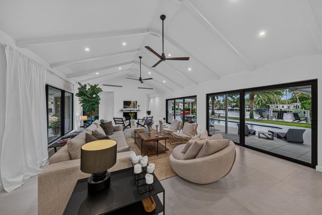 2118 NE 15TH Terrace, Wilton Manors, FL 33305