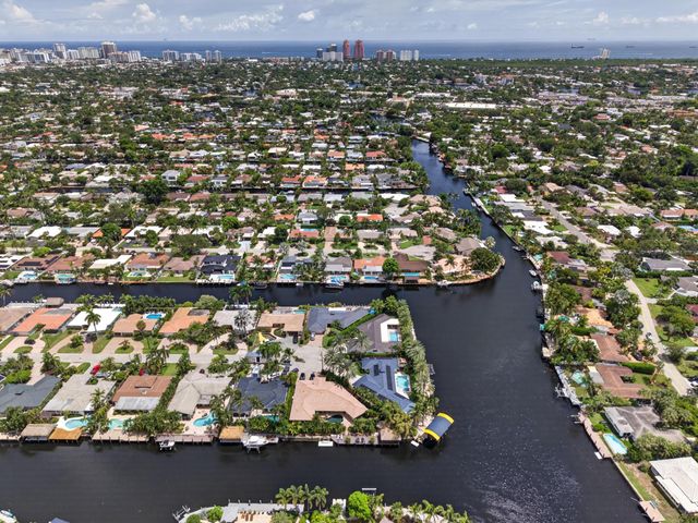 2118 NE 15TH Terrace, Wilton Manors, FL 33305