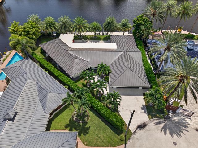 2118 NE 15TH Terrace, Wilton Manors, FL 33305