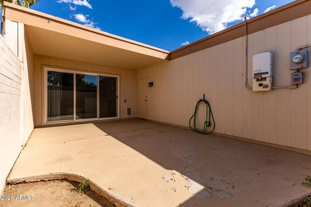 10921 W COGGINS Drive, Sun City, AZ 85351