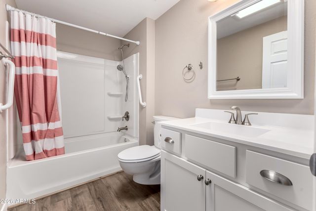 10921 W COGGINS Drive, Sun City, AZ 85351