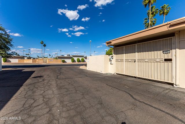10921 W COGGINS Drive, Sun City, AZ 85351