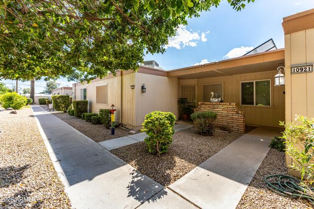 10921 W COGGINS Drive, Sun City, AZ 85351