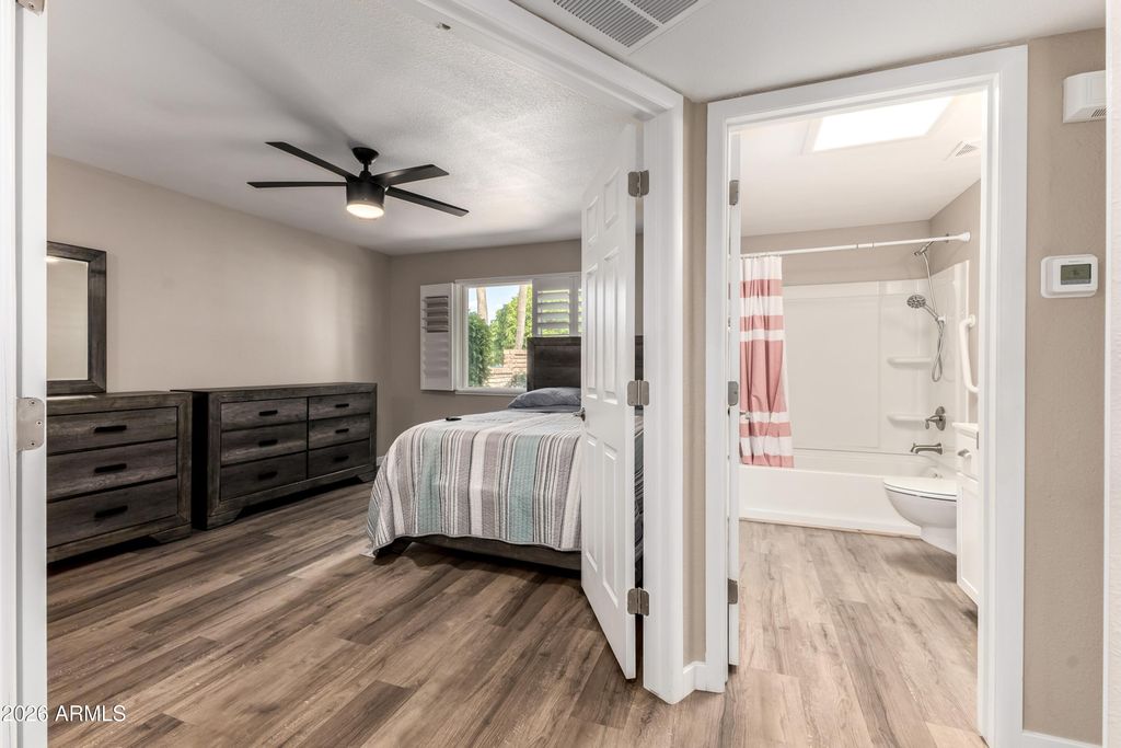 10921 W COGGINS Drive, Sun City, AZ 85351 — photo 4