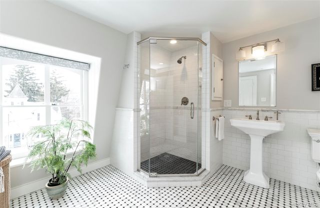 32 Tallman Avenue, Nyack, NY 10960