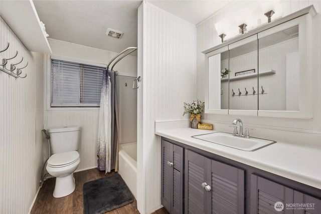 21843 Crest Lane SE, Yelm, WA 98597