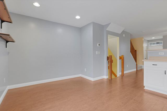 243 Oxford Oak Drive, Blacklick, OH 43004